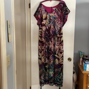 Avenue size 26/28 multicolor dress